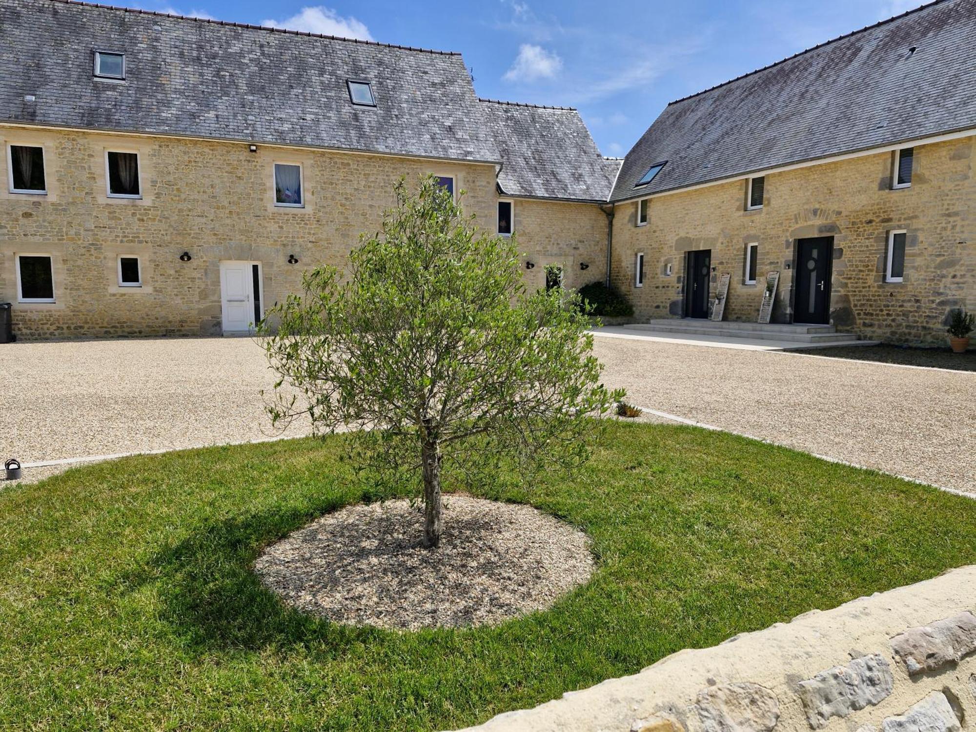 Les Gites Du Val Mandeville-en-Bessin Экстерьер фото